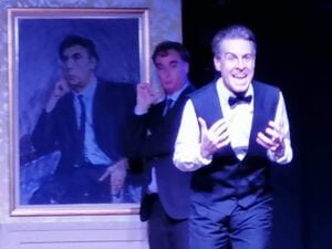 Read more about the article REVIEW: Howerd’s End, the Golden Goose