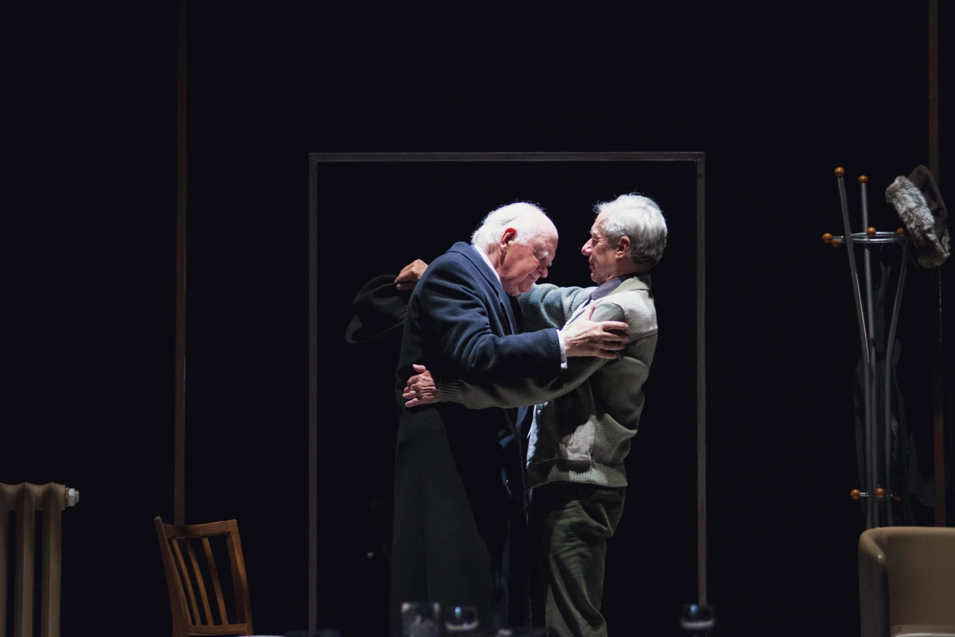 Read more about the article REVIEW: A Splinter of Ice, Yvonne Arnaud Theatre Guildford and tour (2021)