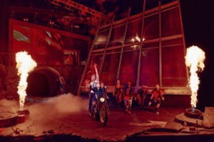 Read more about the article REVIEW: Bat Out of Hell, the tour New Theatre Oxford  (2021)    <br>LONDON 2023 dates here for the Meat Loaf musical!