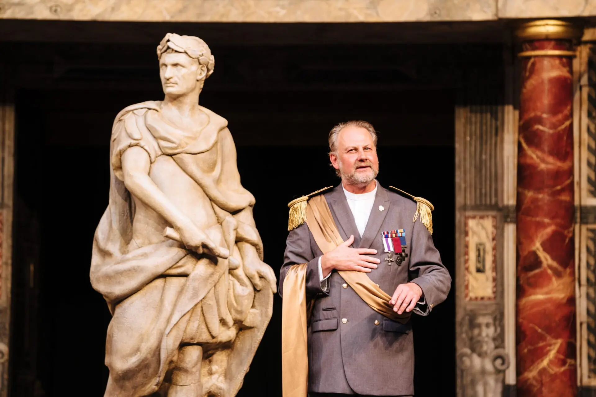 Read more about the article REVIEW: Julius Caesar, Shakespeare’s Globe (2022)
