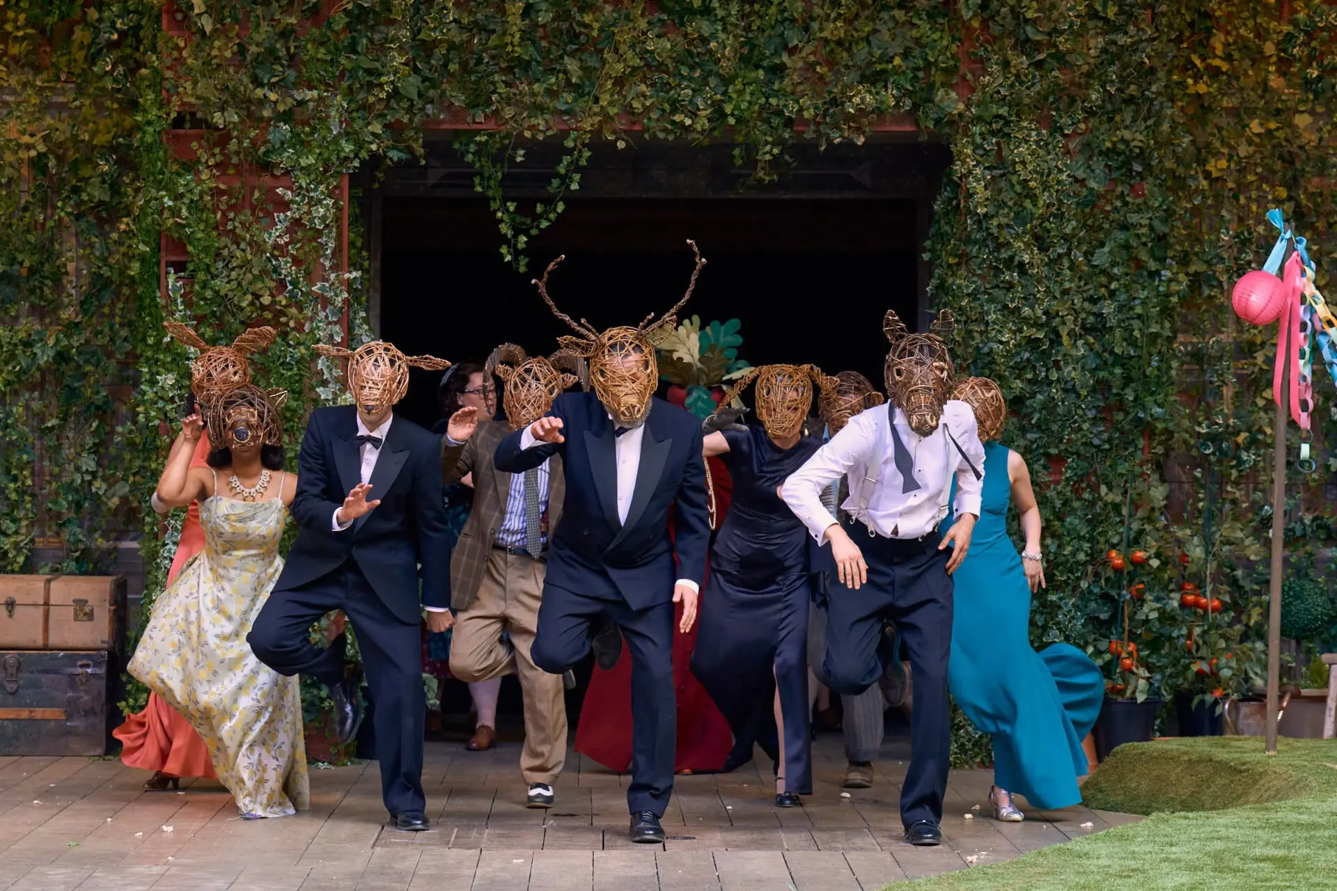 Read more about the article REVIEW: Much Ado About Nothing, Shakespeare’s Globe (2022)