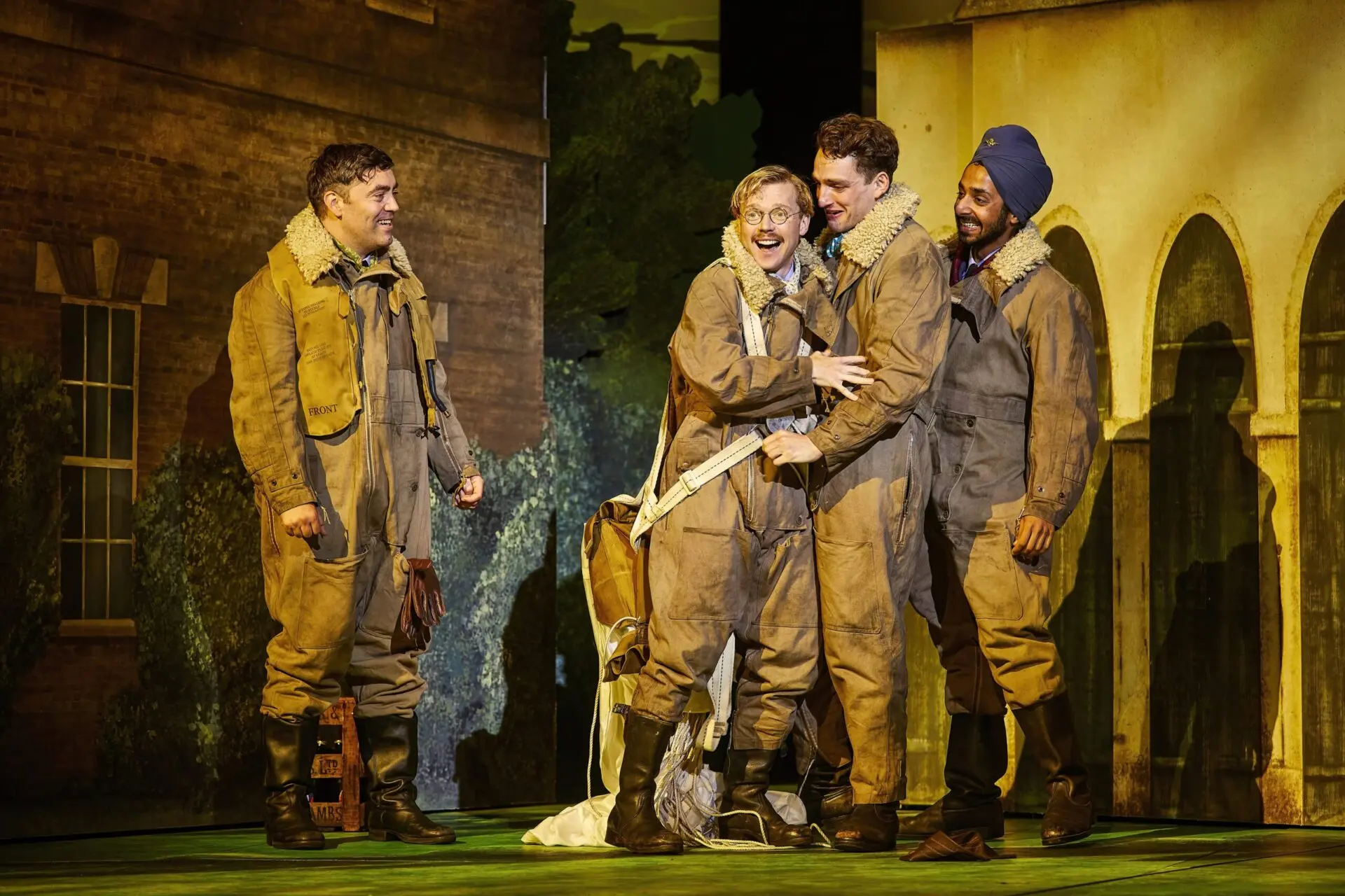 Read more about the article REVIEW: Jack Absolute Flies Again, Olivier National Theatre (2022)