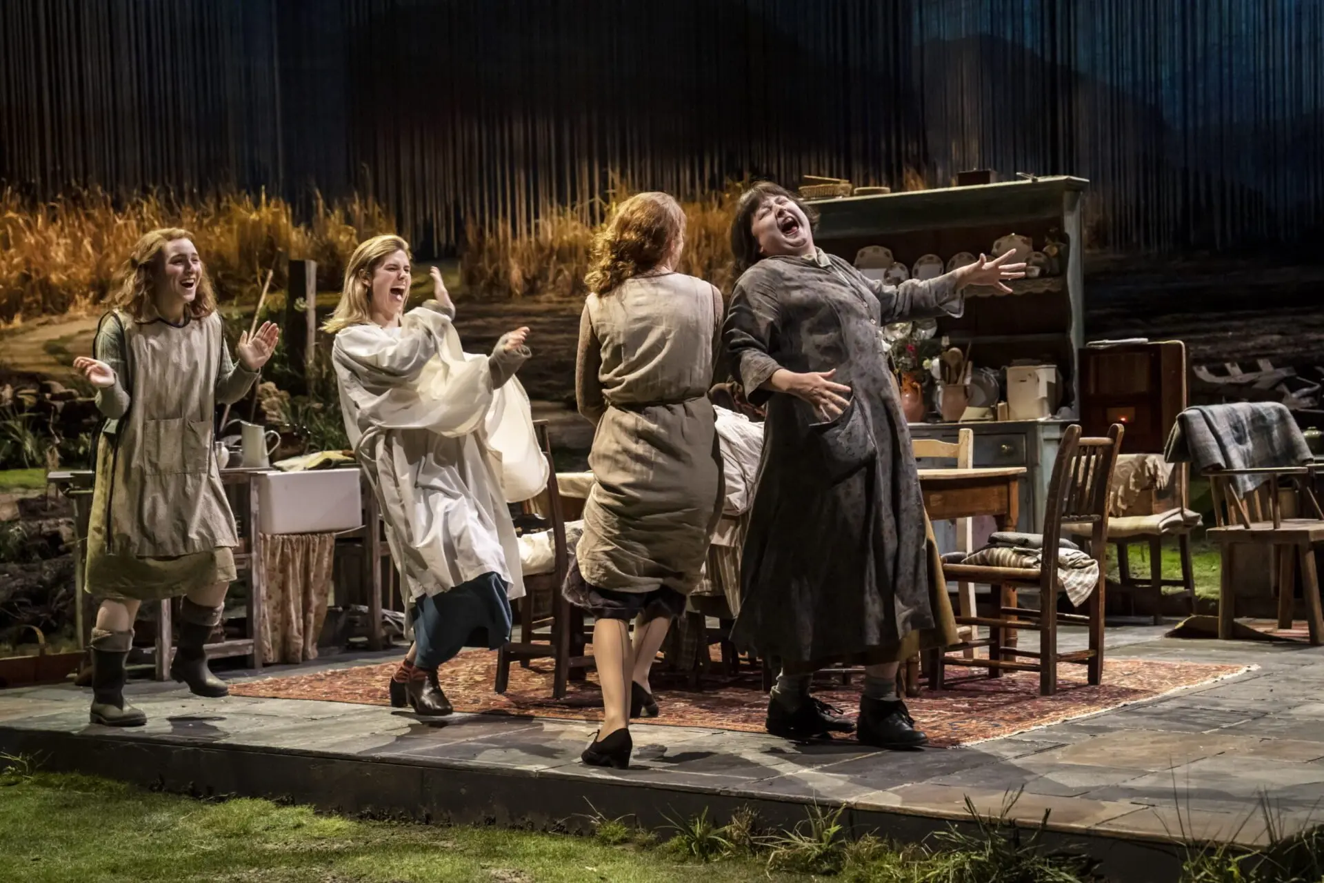 Read more about the article REVIEW: Dancing at Lughnasa, Olivier (2023)