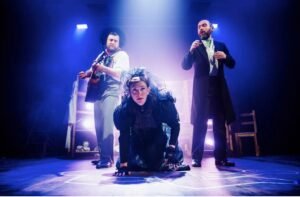 Read more about the article REVIEW: Bury the Hatchet, Edinburgh Fringe (2025)