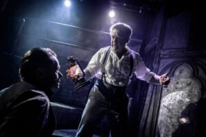 Read more about the article REVIEW: The Shadow in the Mirror, Mill at Sonning (2025)