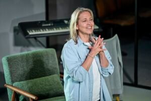 Read more about the article REVIEW: The Unbelievers, Royal Court (2025)