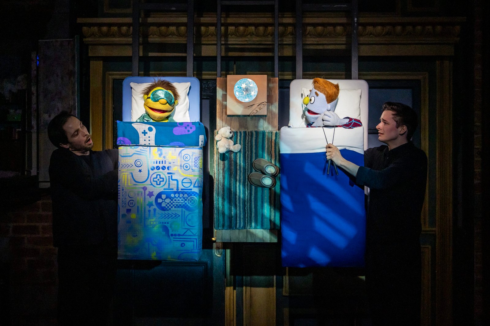 Read more about the article REVIEW: Avenue Q, Shaftesbury Theatre (2026)